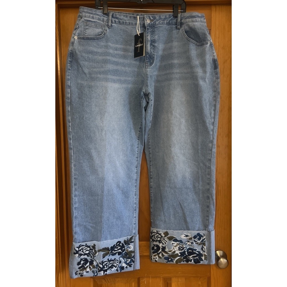 Flamingals Women's Jeans Floral Embroidered Hem Sz 4xl